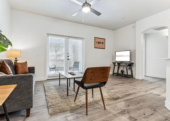 Cozysuites By The Stadium W Pool 27 Apartment Glendale