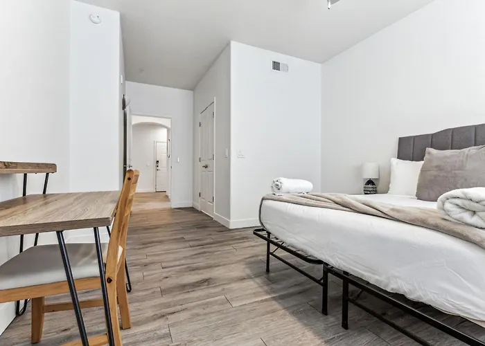 Cozysuites By The Stadium W Pool 27 Glendale